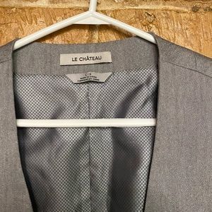 Size L Le Chateau gray vest